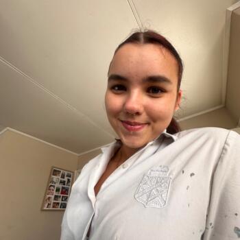 Babysitter in Napier City: Ruby