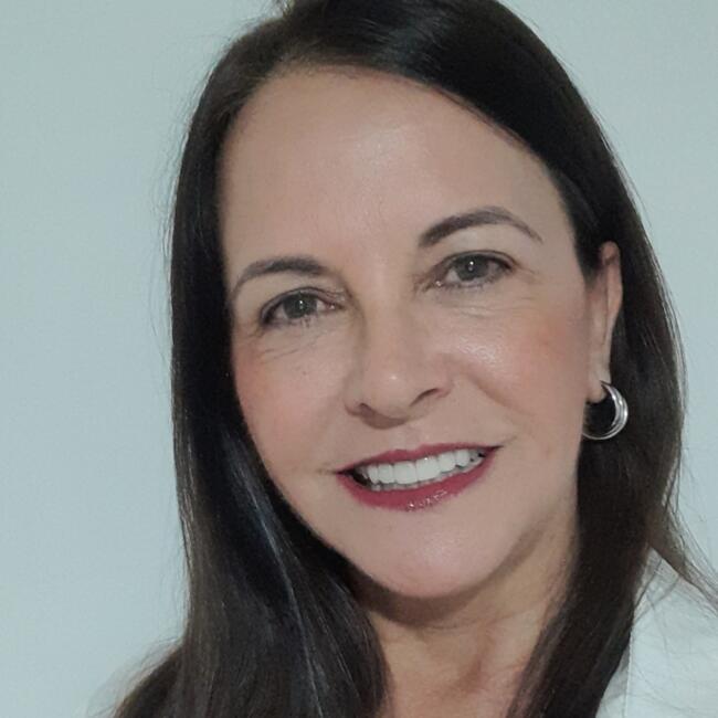 Babá em Sao Jose do Rio Preto: Vania