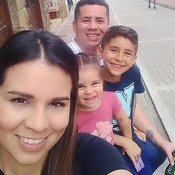 Trabajo de niñera en Piedecuesta: trabajo de niñera Daniiela