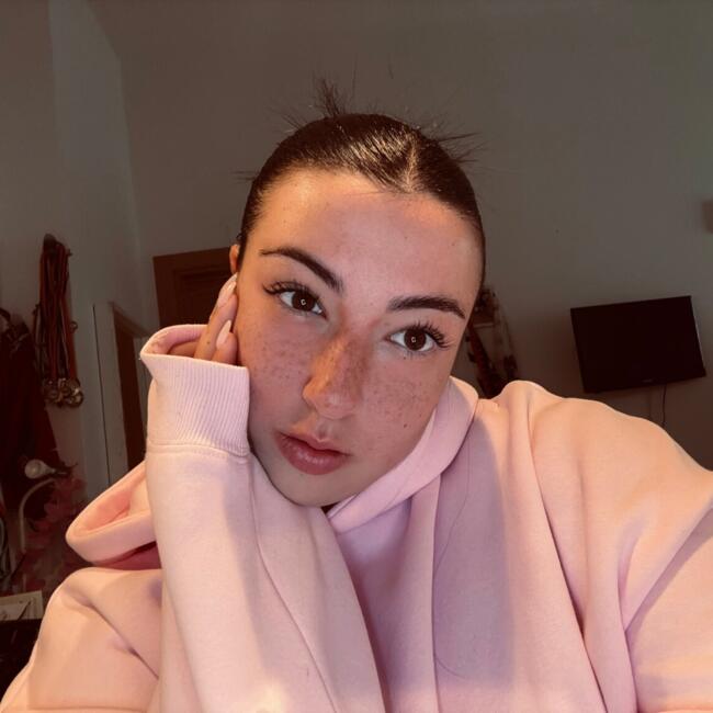 Babysitter in Faenza: Angelica