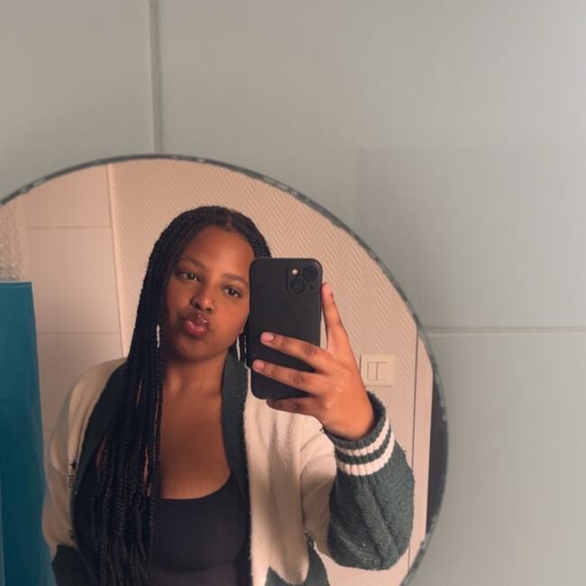 Babysitter in Collonges-sous-Salève: Aliny