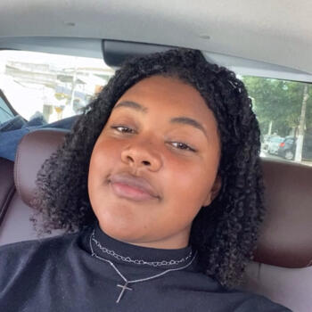 Babá em Coronel Fabriciano: Ludmilla