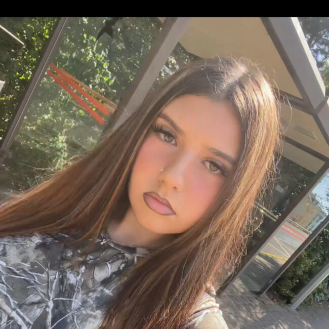 Babysitter in Évrange: Sabrina