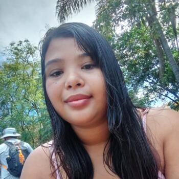 Babysitter Nosara: Yuris asencio