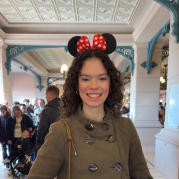 Babysitter in Golbey: Leeloo