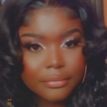 Babysitter in The Bronx: Naomie