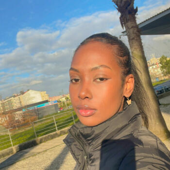 Babysitter in Basel: Jessica