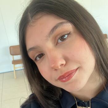 Babysitter in Criciúma: Mariana