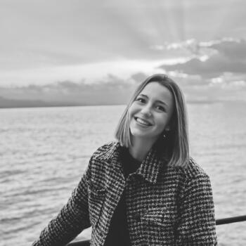 Babysitter in Anglet: JULIETTE