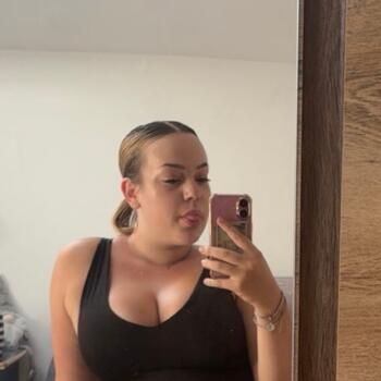 Varuška v Sodinci: Tia