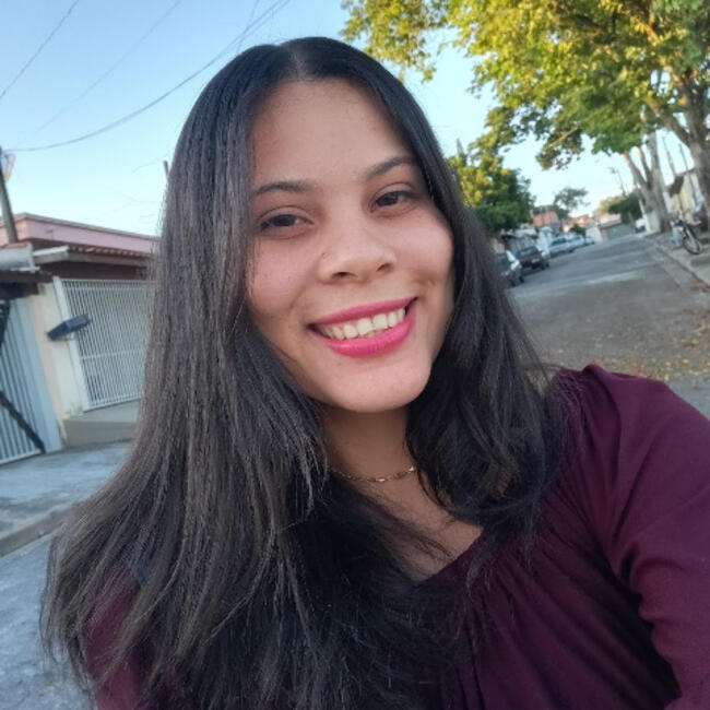 Babysitter in São José dos Campos: Patricia