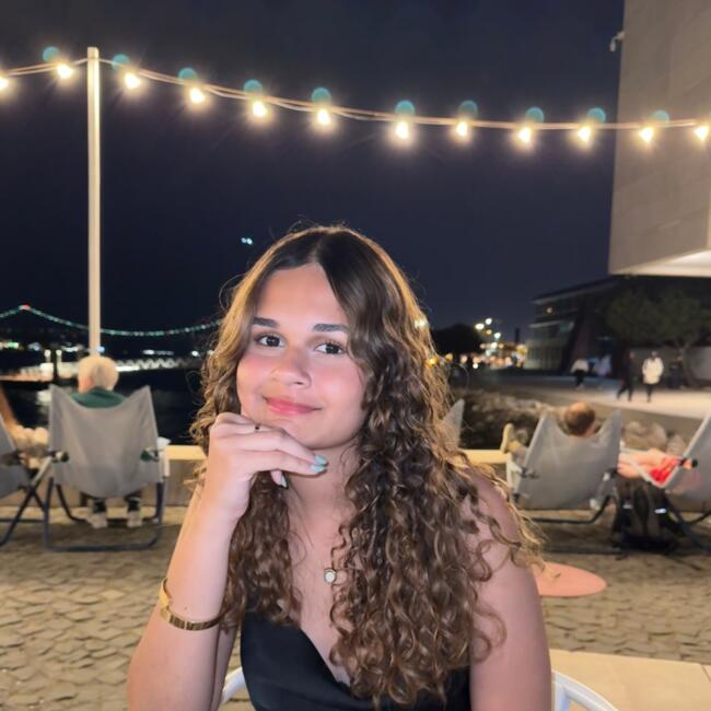 Baby-sitter in Almada: Patrícia Carvalho