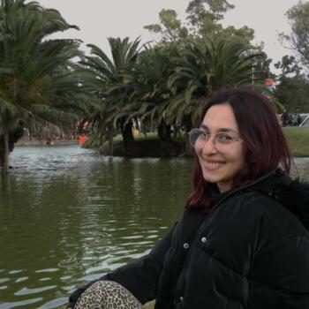 Niñera La Plata: Micaela