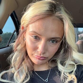 Babysitter in Lincoln: Harlie