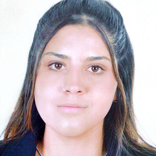 Canguro en Collado Villalba: Camila