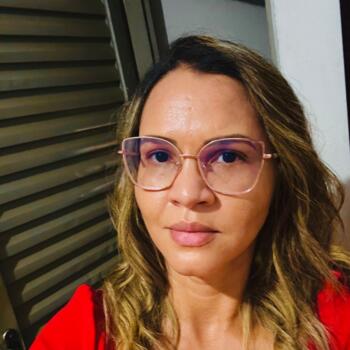 Babysitter Goiânia: Edna