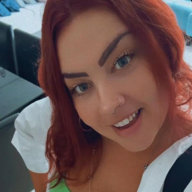 Babysitter in Balneário Camboriú: Kamila