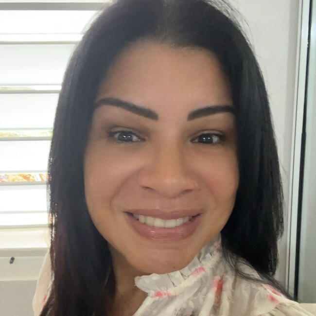 Babysitter in Hatillo: Ivette