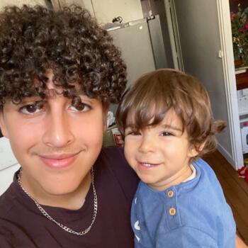 Babysitter in Paris: Mehdi