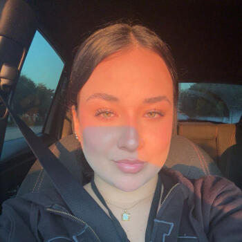 Babysitter in Pembroke Pines: Valery