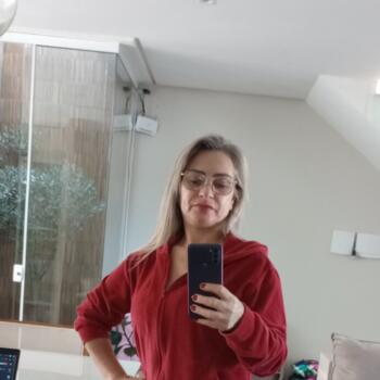 Babysitter in Porto Alegre: Geici Mara