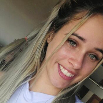 Babysitter in Curitiba: Helen