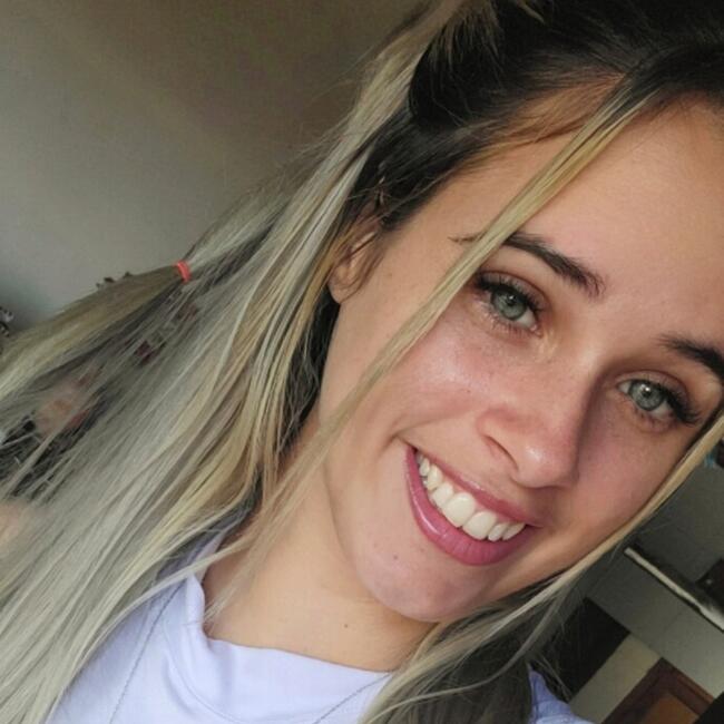 Babysitter in Curitiba: Helen