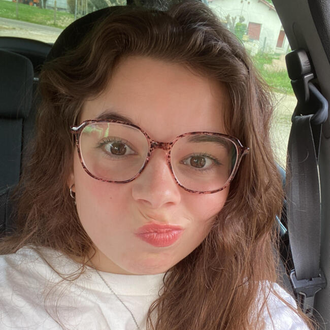 Babysitter in Montauban: Julie