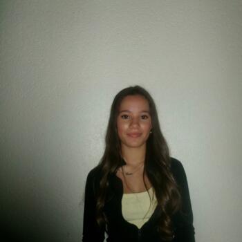 Babysitter Kehlen: Beatriz