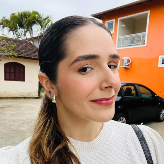 Babá em Florianópolis: Maria Ines