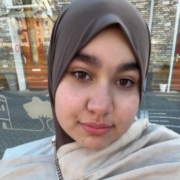 Oppas Amsterdam: Aya