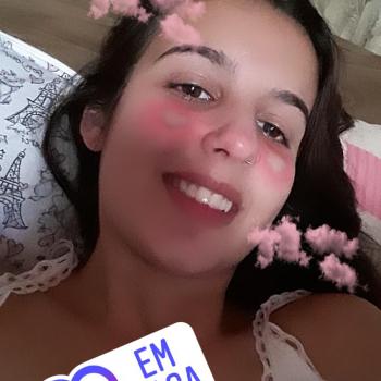 Babysitter Itajaí: Larissa