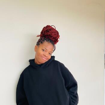 Babysitter in Port Elizabeth: Hlalanathi