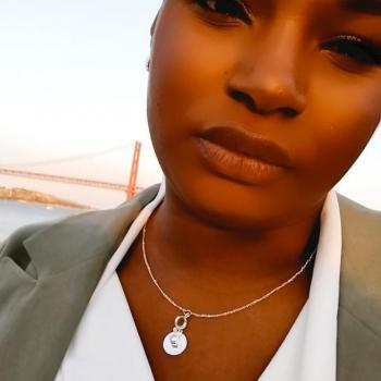 Trabalho de babysitting em Cascais: Trabalho de babysitting Isamara