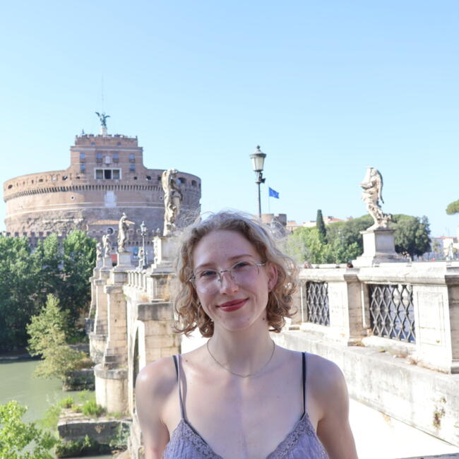 Babysitter in Sydney: Lea