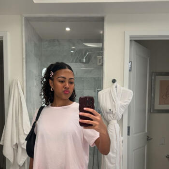 Babysitter Miami: Ellie