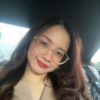 Babysitter in Petaling Jaya: Nana