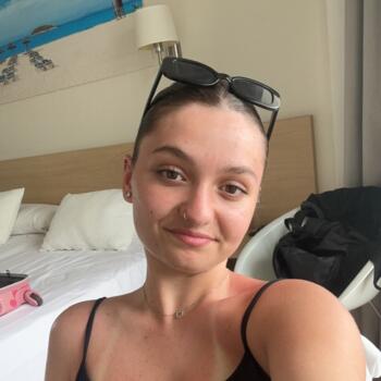 Babysitter Saxon VS: Laetitia