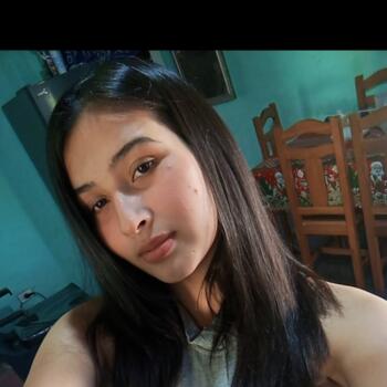 Niñera en San Lorenzo: Erika