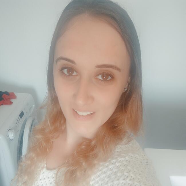 Babysitter in Sarrians: Alisson