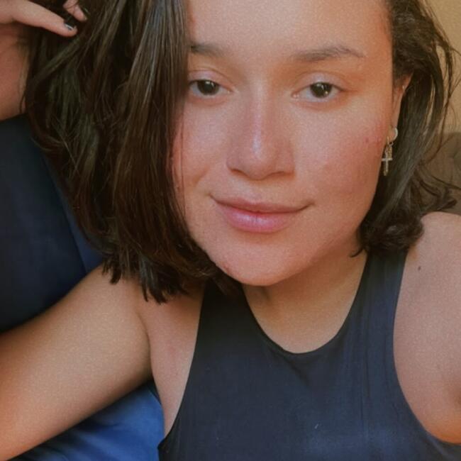 Babysitter in Juatuba: Adrielly
