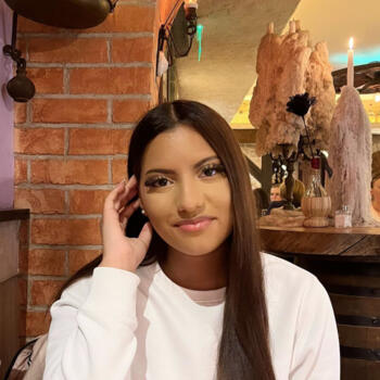 Babysitter in Payerne: Faousta