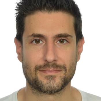 Δουλειά για babysitter στην περιοχή Αθήνα: δουλειά φύλαξης παιδιών Loukas