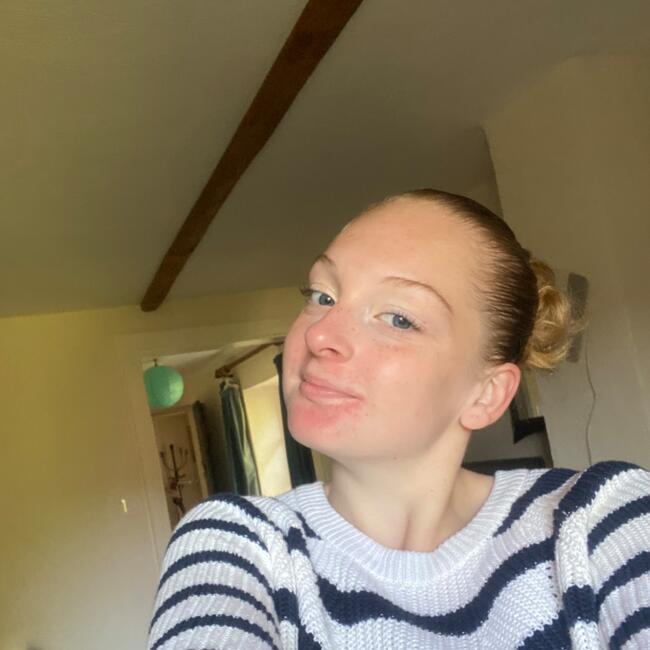 Babysitter in Amiens: Lucie
