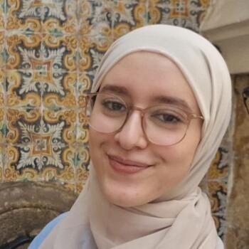 Babysitter in Suresnes: Anais