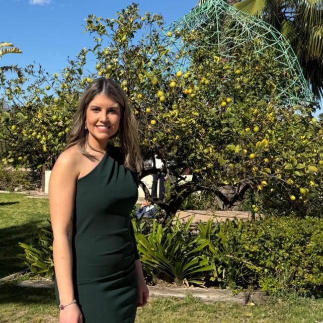 Niñera en Yecla: Ángela