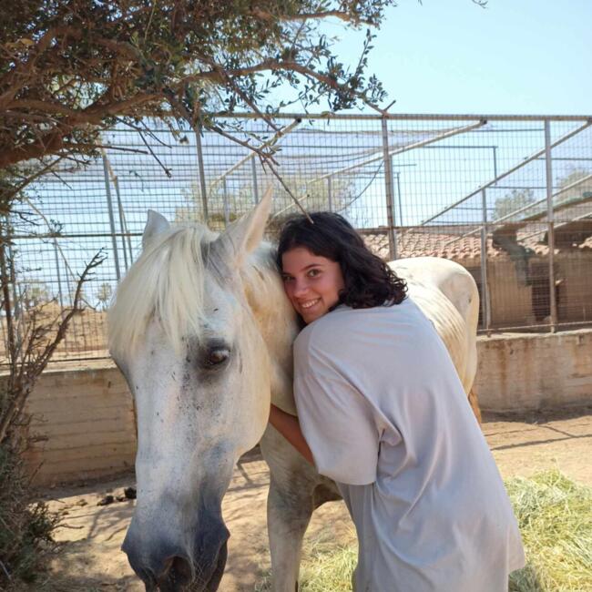 Babysitter στην περιοχή Βριλήσσια: Έλλη-Βασιλική