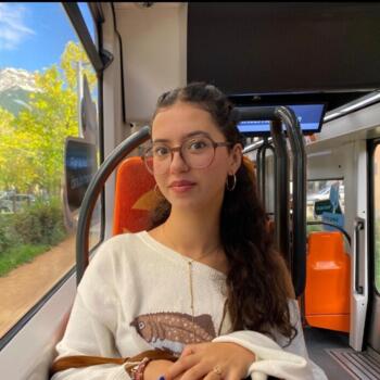 Babysitter in Grenoble: Suzanne