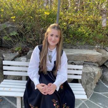 Babysitter in Bergen: Annabell