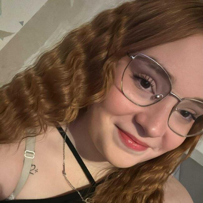 Babysitter in Fontaine-l'Évêque: Emma